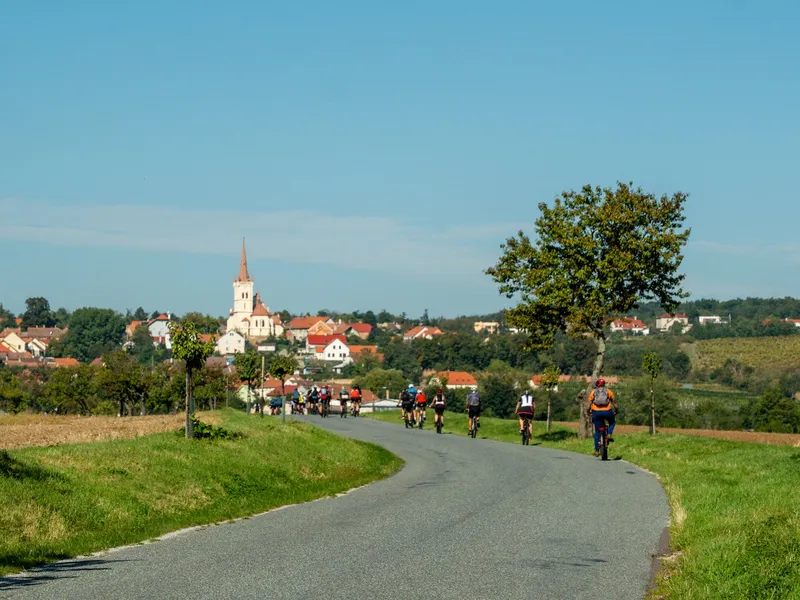 Tour de burčák po vinařských stezkách Znojemska